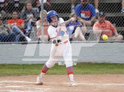 Thumbnail 3 in Chilton County vs Jemison (Chilton County Tournament) photogallery.