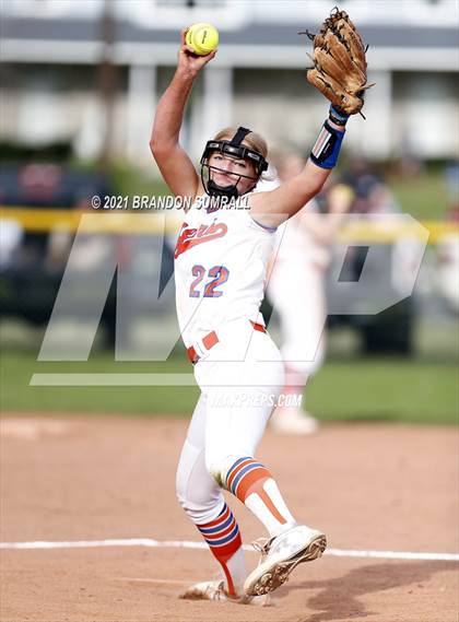 Thumbnail 2 in Chilton County vs Jemison (Chilton County Tournament) photogallery.