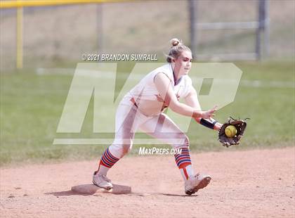 Thumbnail 1 in Chilton County vs Jemison (Chilton County Tournament) photogallery.
