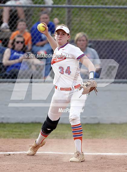 Thumbnail 3 in Chilton County vs Jemison (Chilton County Tournament) photogallery.