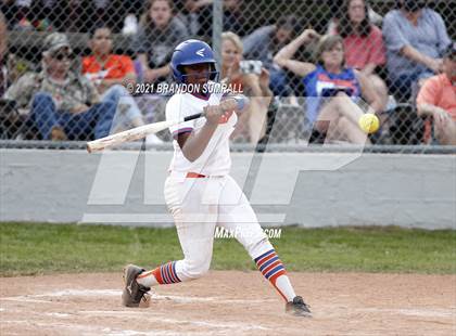 Thumbnail 1 in Chilton County vs Jemison (Chilton County Tournament) photogallery.