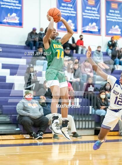 Thumbnail 1 in Great Bridge vs. Deep Creek photogallery.
