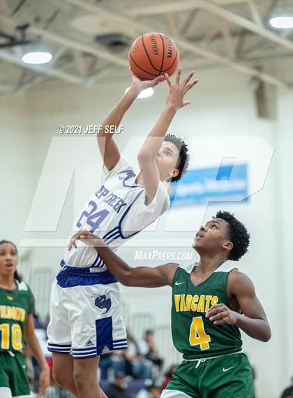 Thumbnail 3 in Great Bridge vs. Deep Creek photogallery.