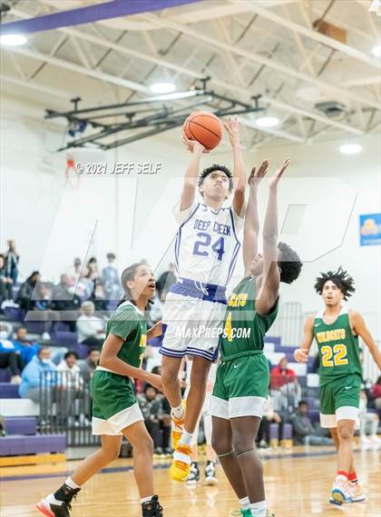 Thumbnail 1 in Great Bridge vs. Deep Creek photogallery.