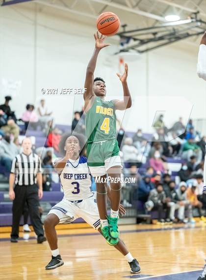 Thumbnail 3 in Great Bridge vs. Deep Creek photogallery.