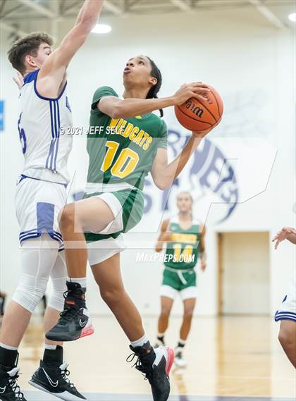 Thumbnail 3 in Great Bridge vs. Deep Creek photogallery.