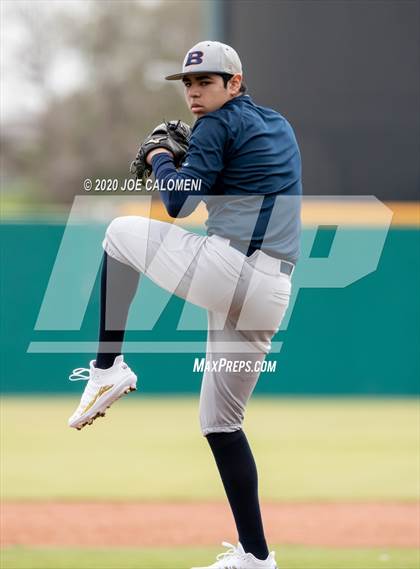 Thumbnail 2 in Reagan [Ronald] vs Brandeis (Scrimmage) photogallery.