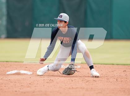 Thumbnail 2 in Reagan [Ronald] vs Brandeis (Scrimmage) photogallery.