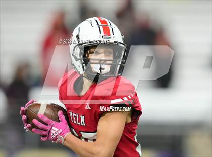 Thumbnail 2 in Bellevue vs Yelm (WIAA 3A Final) photogallery.
