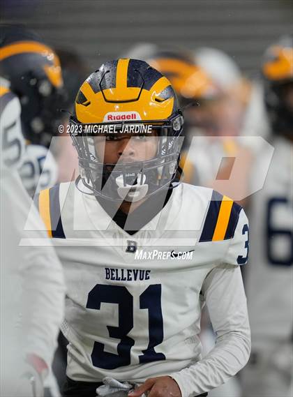 Thumbnail 2 in Bellevue vs Yelm (WIAA 3A Final) photogallery.