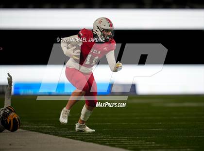Thumbnail 1 in Bellevue vs Yelm (WIAA 3A Final) photogallery.