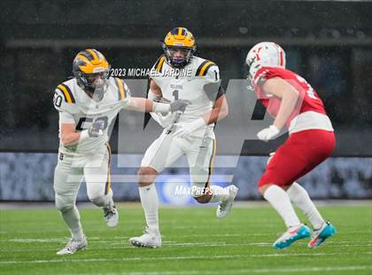 Thumbnail 3 in Bellevue vs Yelm (WIAA 3A Final) photogallery.