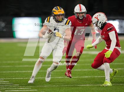 Thumbnail 2 in Bellevue vs Yelm (WIAA 3A Final) photogallery.