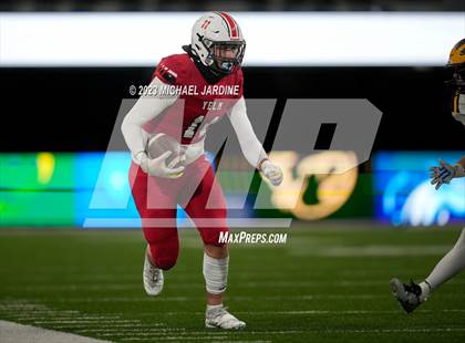 Thumbnail 2 in Bellevue vs Yelm (WIAA 3A Final) photogallery.