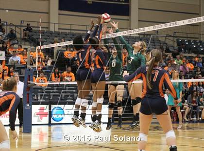 Thumbnail 1 in Southwest vs. Brandeis photogallery.