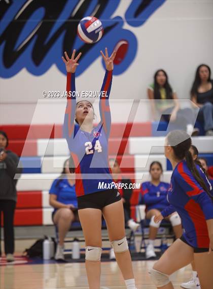 Thumbnail 2 in Brea Olinda @ Los Altos photogallery.