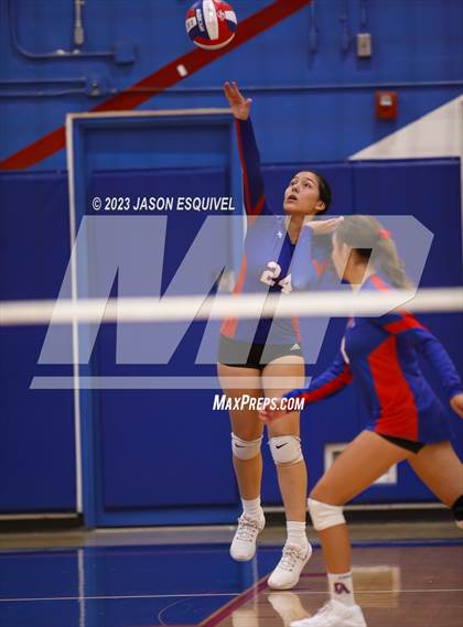 Thumbnail 1 in Brea Olinda @ Los Altos photogallery.