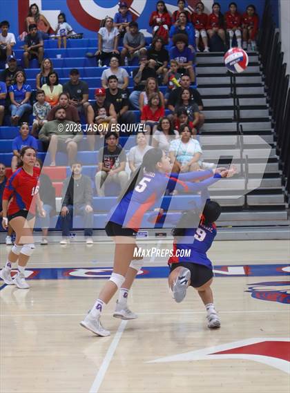 Thumbnail 3 in Brea Olinda @ Los Altos photogallery.