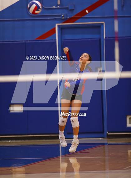Thumbnail 1 in Brea Olinda @ Los Altos photogallery.