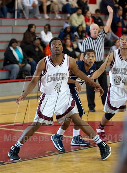 Thumbnail 3 in Independence vs. Bakersfield photogallery.