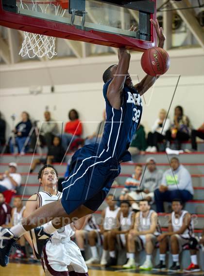 Thumbnail 1 in Independence vs. Bakersfield photogallery.