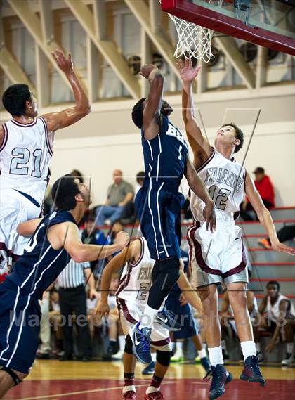 Thumbnail 1 in Independence vs. Bakersfield photogallery.
