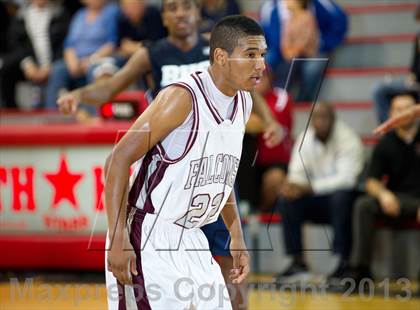 Thumbnail 2 in Independence vs. Bakersfield photogallery.
