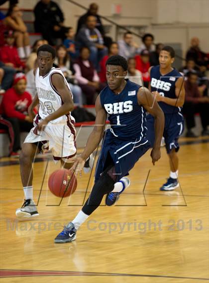 Thumbnail 1 in Independence vs. Bakersfield photogallery.