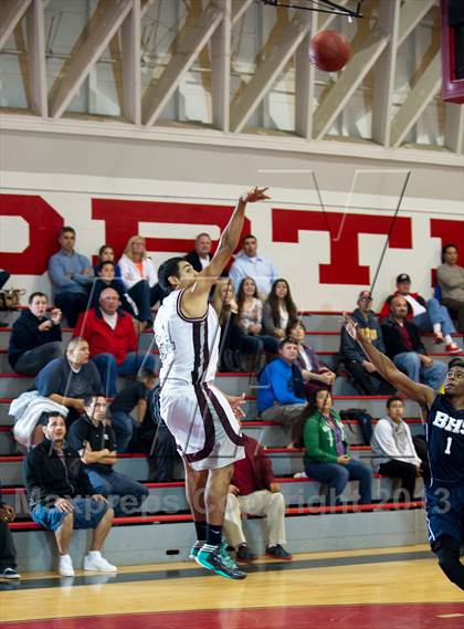 Thumbnail 1 in Independence vs. Bakersfield photogallery.