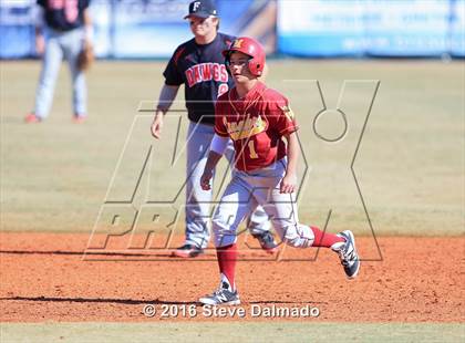Thumbnail 3 in Brother Martin vs Fontainebleau (WGNO Classic) photogallery.