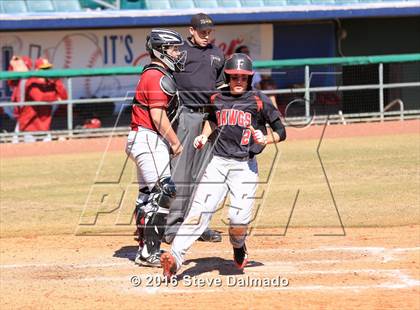 Thumbnail 1 in Brother Martin vs Fontainebleau (WGNO Classic) photogallery.