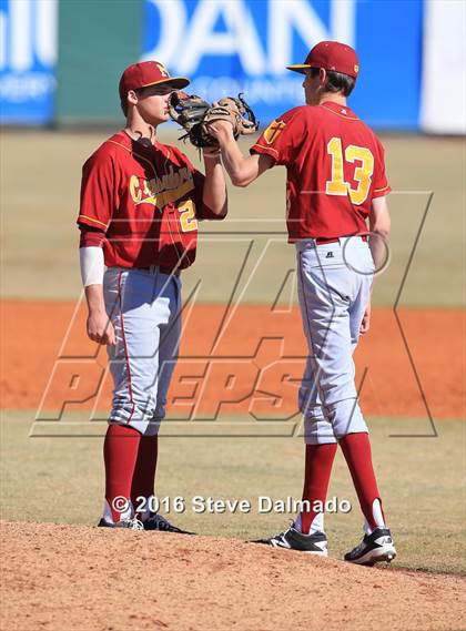 Thumbnail 3 in Brother Martin vs Fontainebleau (WGNO Classic) photogallery.