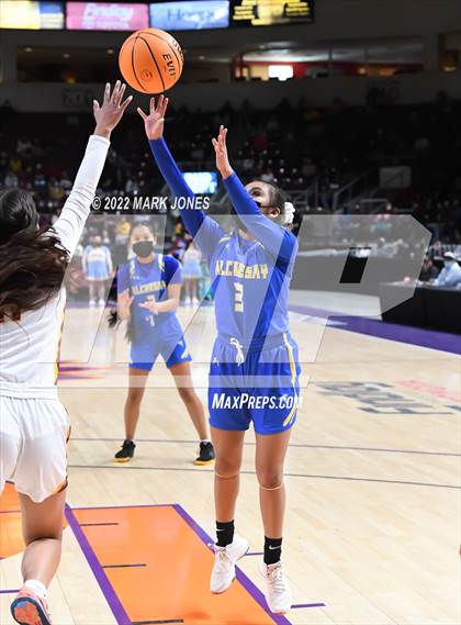 Thumbnail 3 in Alchesay vs. Winslow (AIA 3A Quarterfinal) photogallery.