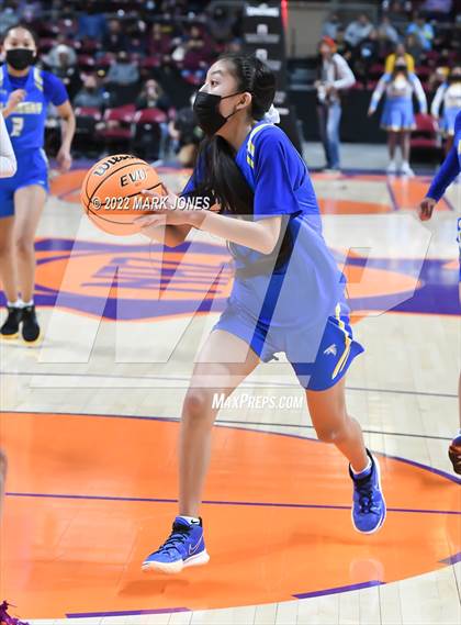 Thumbnail 2 in Alchesay vs. Winslow (AIA 3A Quarterfinal) photogallery.