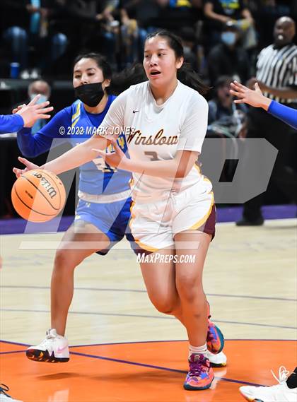 Thumbnail 2 in Alchesay vs. Winslow (AIA 3A Quarterfinal) photogallery.