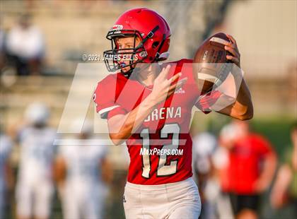 Thumbnail 3 in Lorena vs. China Spring photogallery.