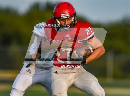 Thumbnail 2 in Lorena vs. China Spring photogallery.