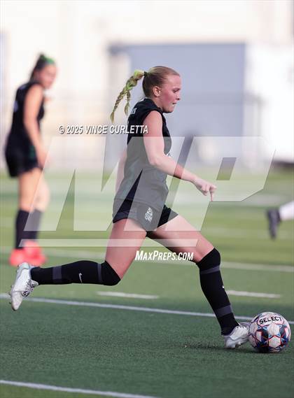 Thumbnail 2 in Cedar Park vs. Pieper (UIL 5A Soccer Regional Final) photogallery.