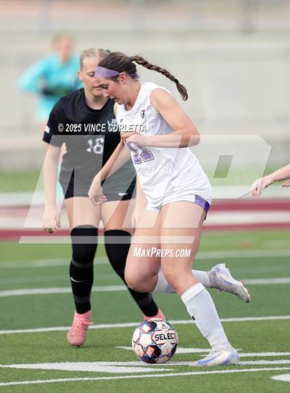 Thumbnail 2 in Cedar Park vs. Pieper (UIL 5A Soccer Regional Final) photogallery.