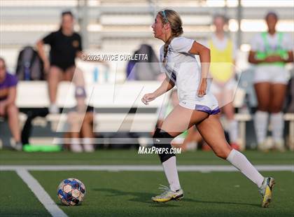 Thumbnail 3 in Cedar Park vs. Pieper (UIL 5A Soccer Regional Final) photogallery.
