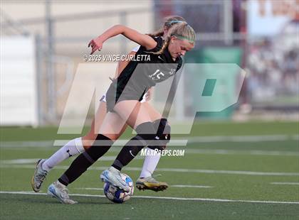 Thumbnail 3 in Cedar Park vs. Pieper (UIL 5A Soccer Regional Final) photogallery.