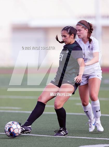 Thumbnail 2 in Cedar Park vs. Pieper (UIL 5A Soccer Regional Final) photogallery.