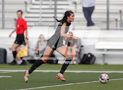 Thumbnail 3 in Cedar Park vs. Pieper (UIL 5A Soccer Regional Final) photogallery.