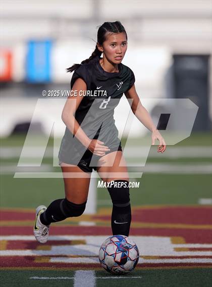 Thumbnail 3 in Cedar Park vs. Pieper (UIL 5A Soccer Regional Final) photogallery.