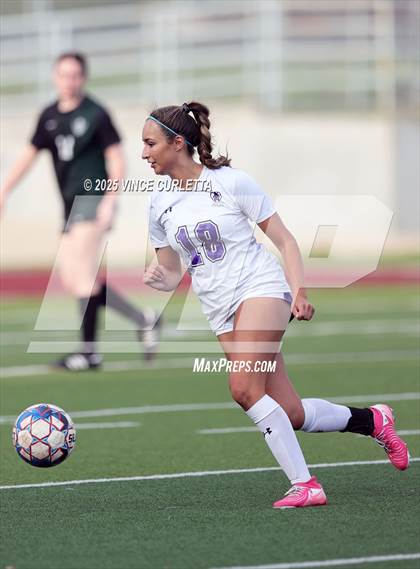 Thumbnail 2 in Cedar Park vs. Pieper (UIL 5A Soccer Regional Final) photogallery.