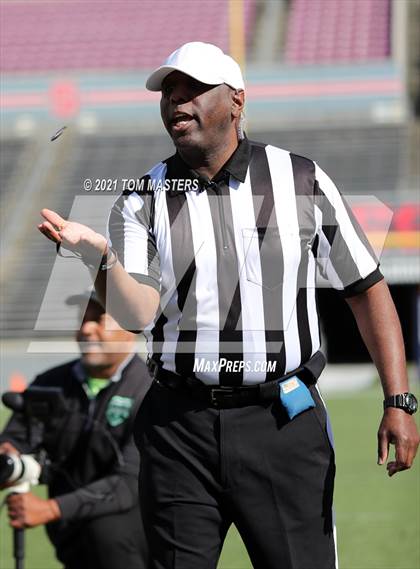 Thumbnail 1 in Zebulon B. Vance vs. Rolesville (NCHSAA 4AA Final) photogallery.