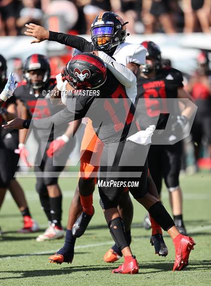 Thumbnail 3 in Zebulon B. Vance vs. Rolesville (NCHSAA 4AA Final) photogallery.