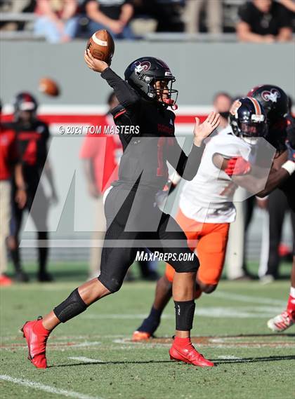 Thumbnail 3 in Zebulon B. Vance vs. Rolesville (NCHSAA 4AA Final) photogallery.