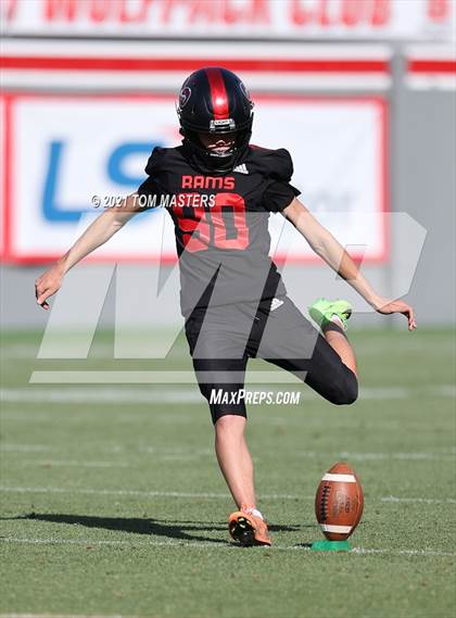 Thumbnail 3 in Zebulon B. Vance vs. Rolesville (NCHSAA 4AA Final) photogallery.