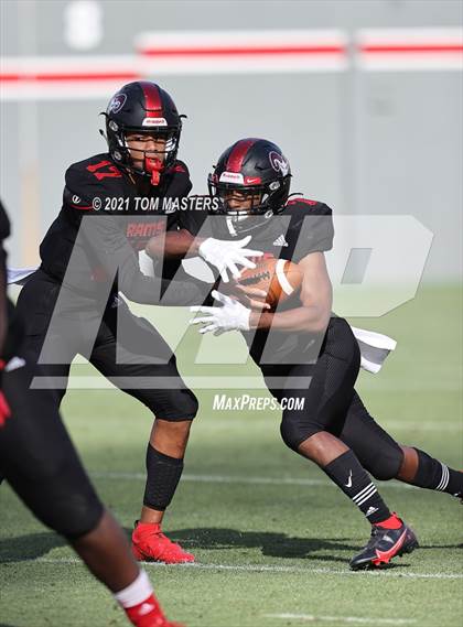 Thumbnail 3 in Zebulon B. Vance vs. Rolesville (NCHSAA 4AA Final) photogallery.